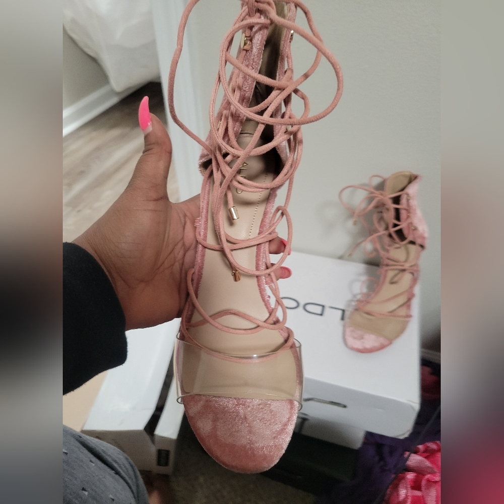 Shoes - Picture 5 of 5